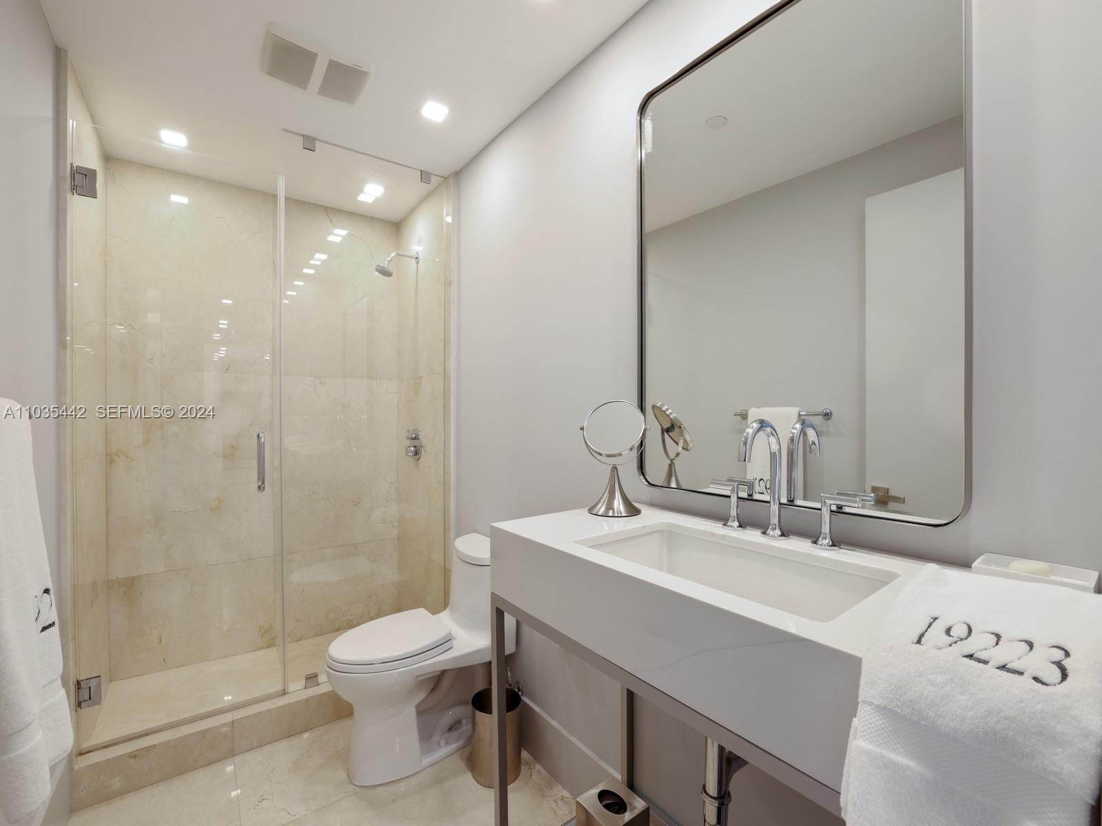 19223 Fisher Island Drive 19223 Property Photo 29