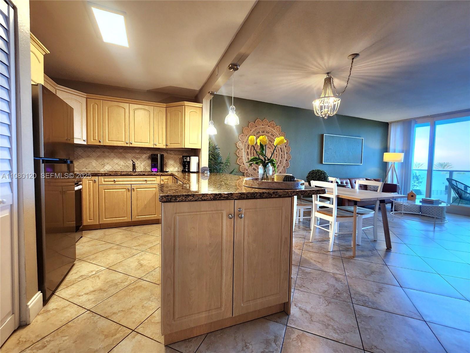3505 S Ocean Drive 407 Property Photo 5