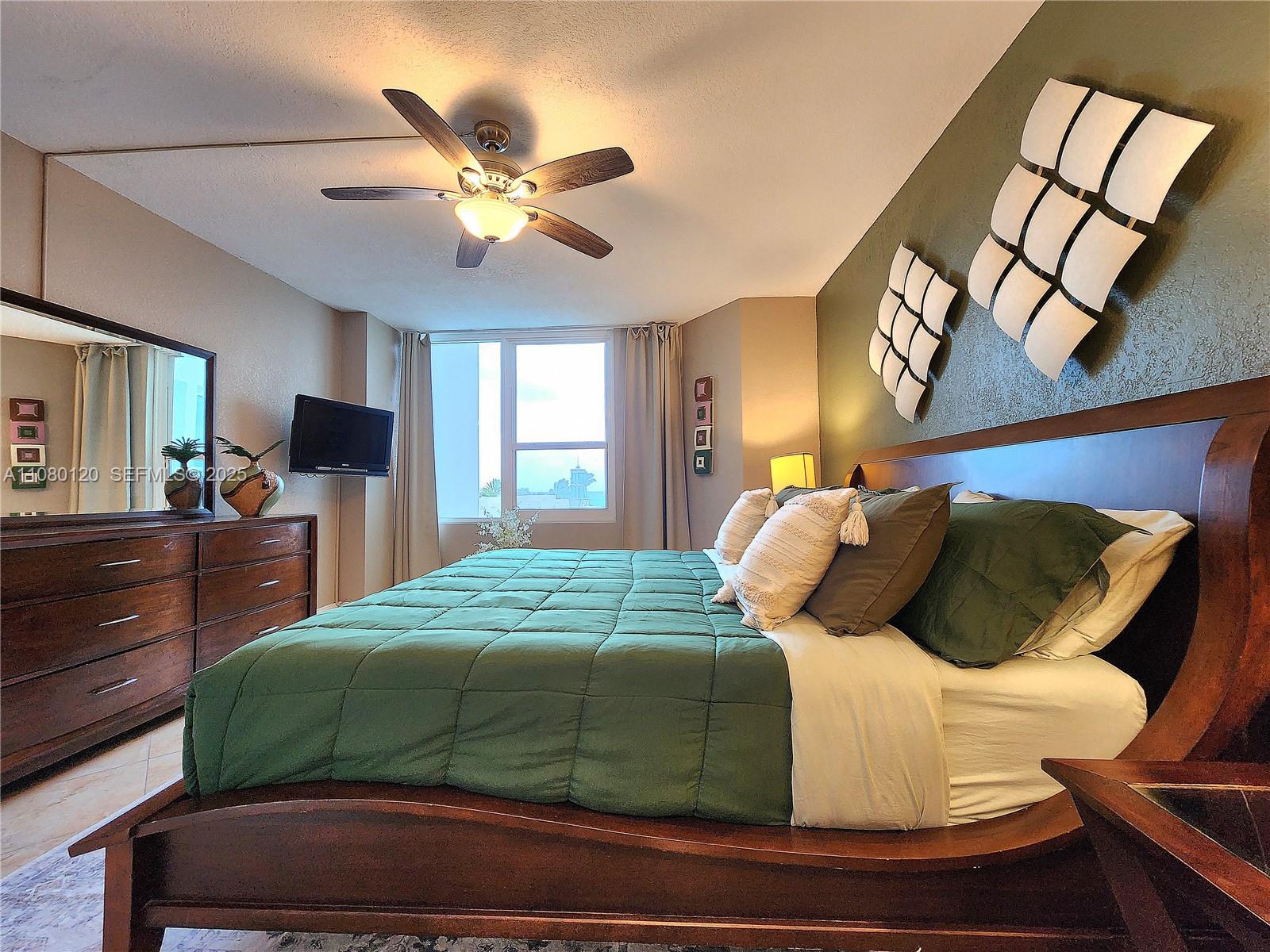 3505 S Ocean Drive 407 Property Photo 15