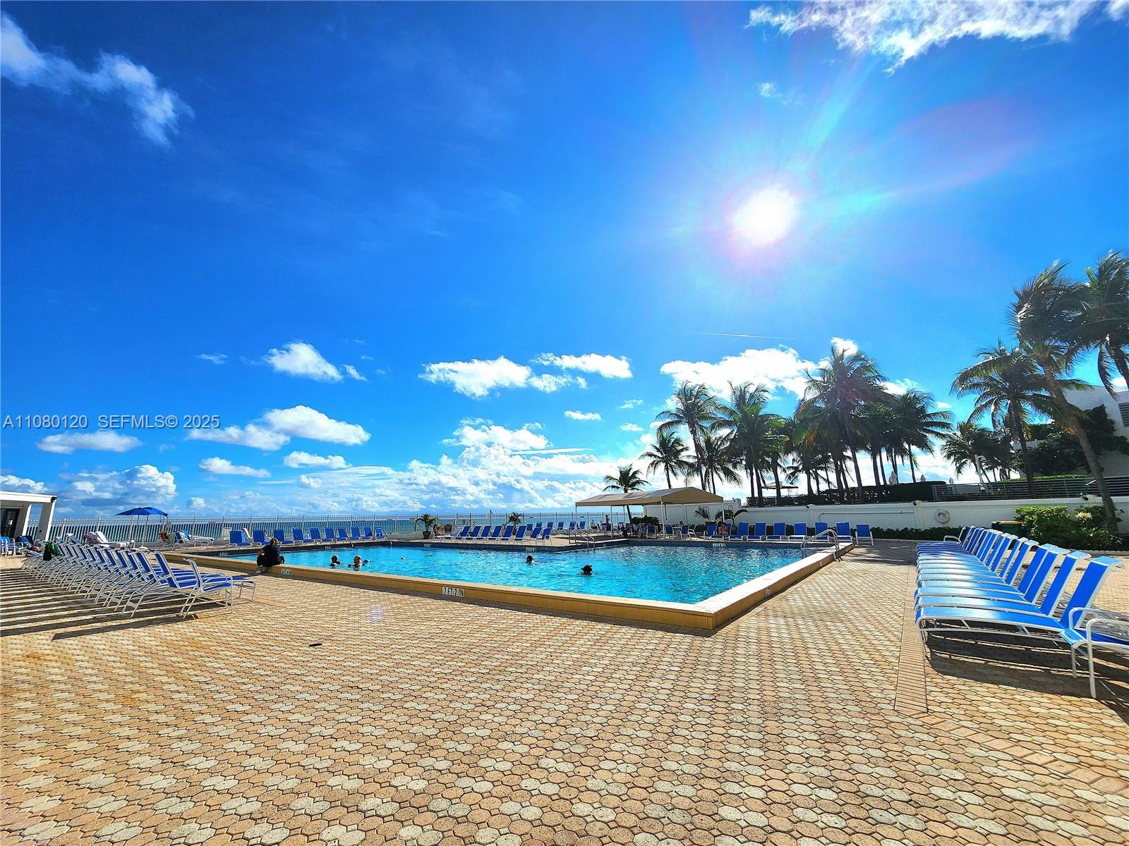 3505 S Ocean Drive 407 Property Photo 25