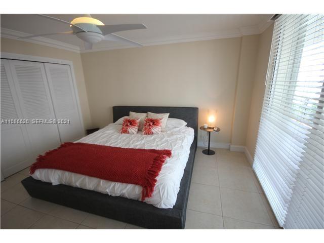 5151 Collins Avenue 1030 Property Photo 14