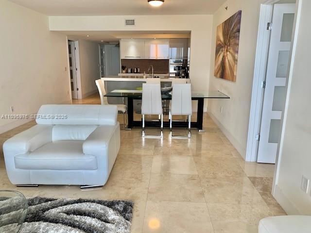 1830 S Ocean Drive 4904 Property Photo 9