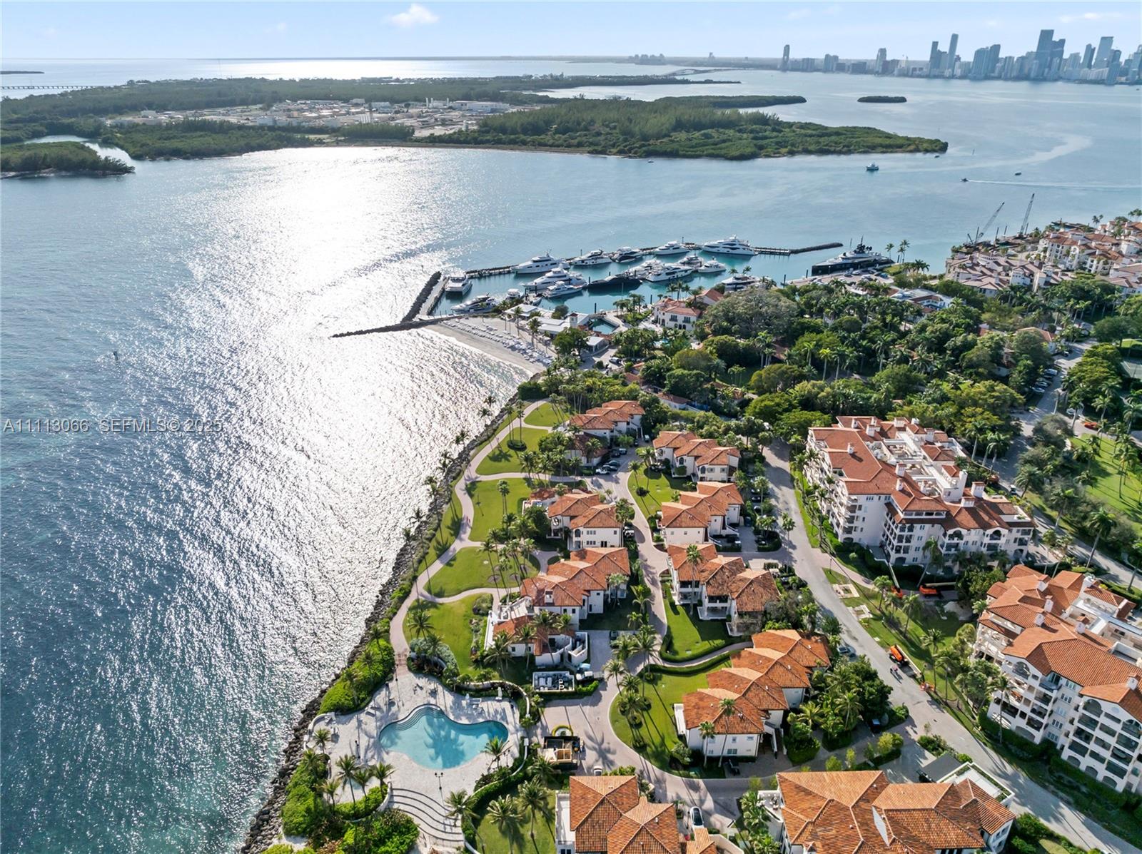 19143 Fisher Island Drive 19143 Property Photo 17