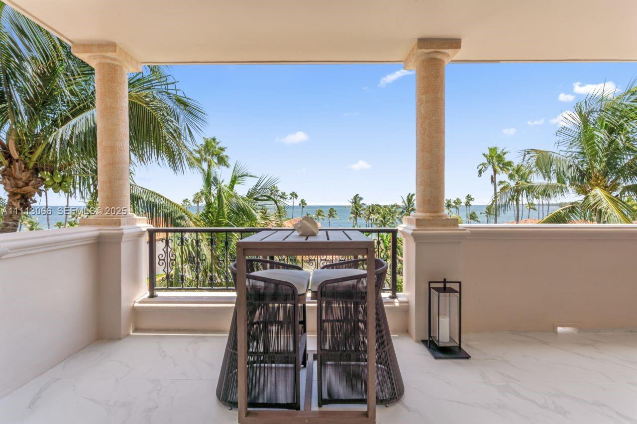 19143 Fisher Island Drive 19143 Property Photo 68