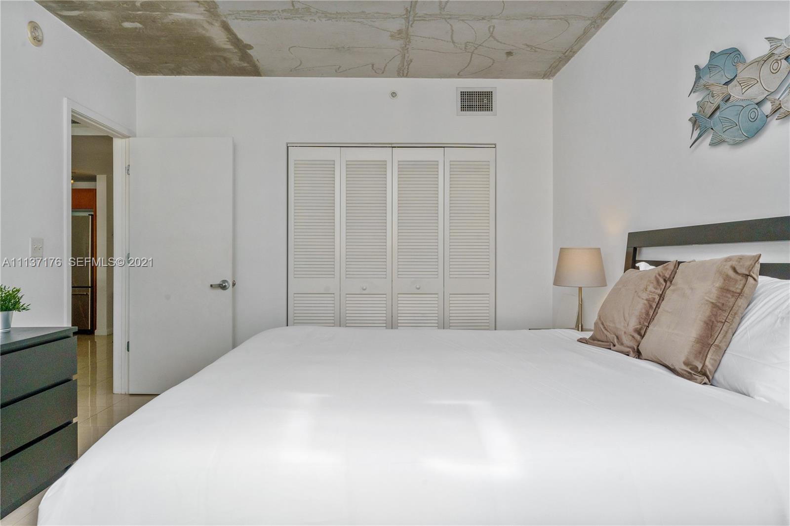 A11137176 Property Photo 14