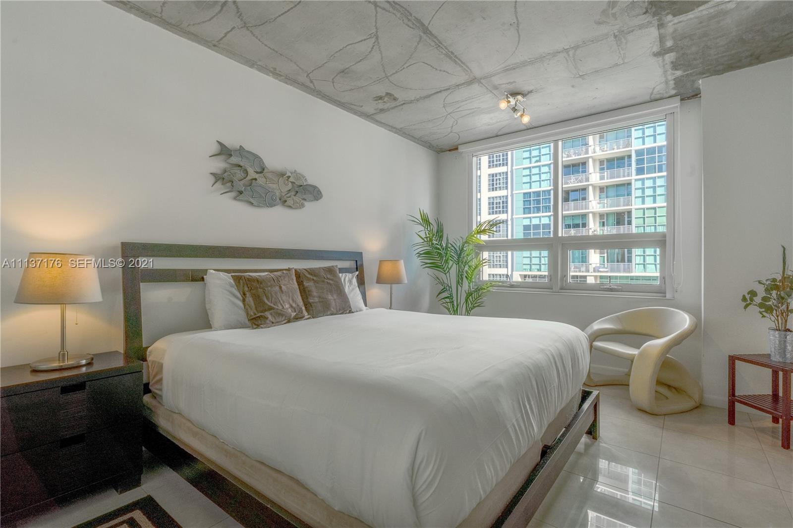 A11137176 Property Photo 18