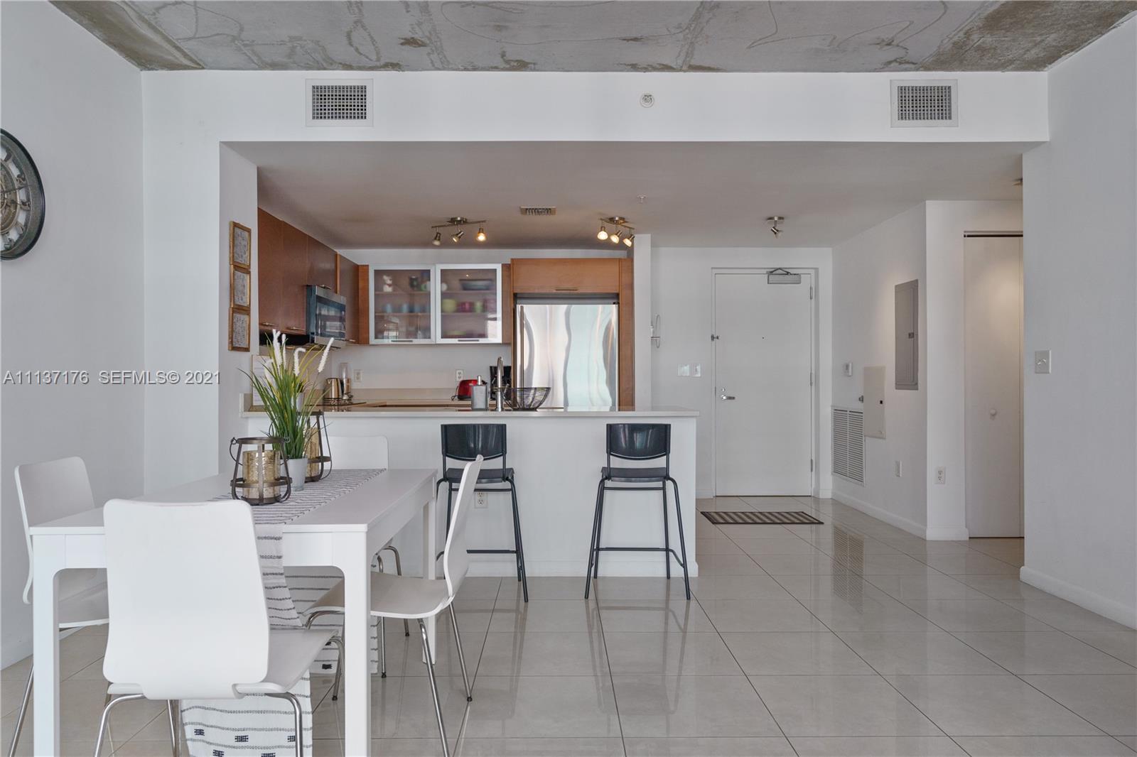 A11137176 Property Photo 21