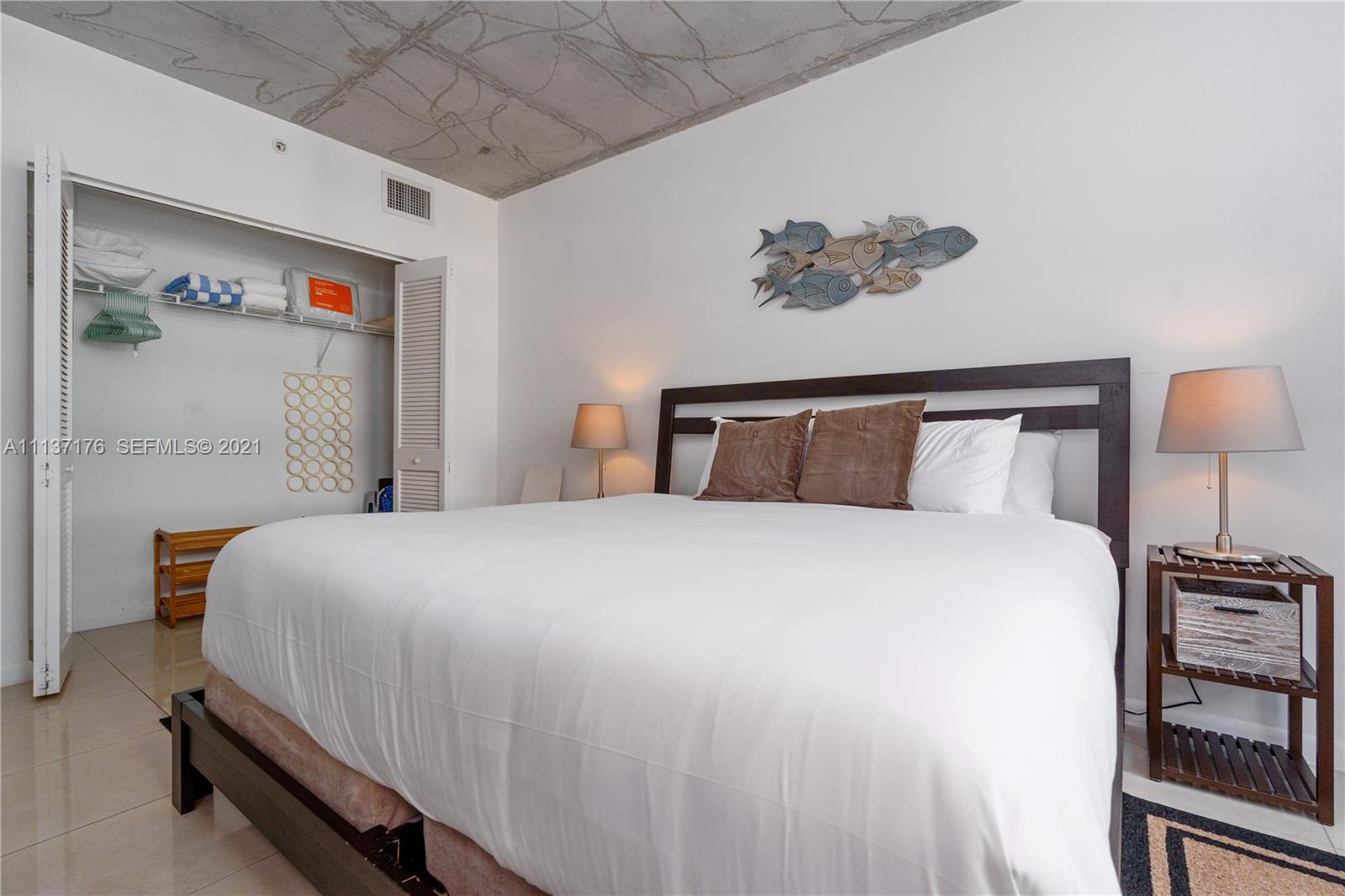 A11137176 Property Photo 22