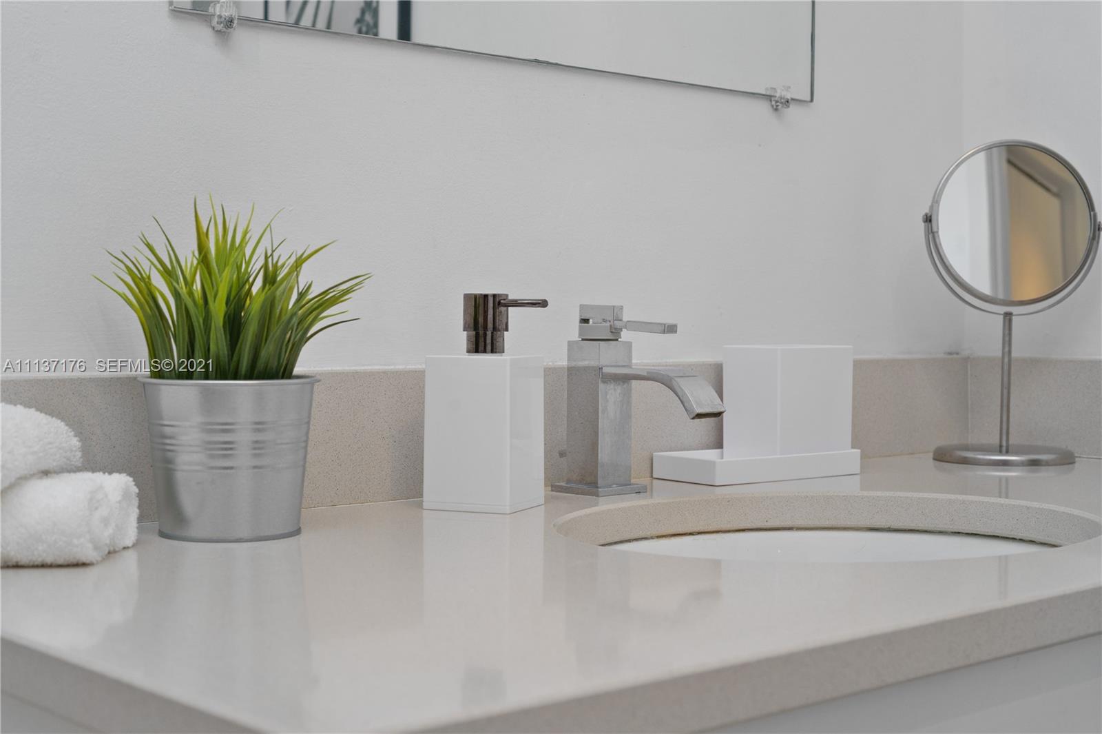 A11137176 Property Photo 34