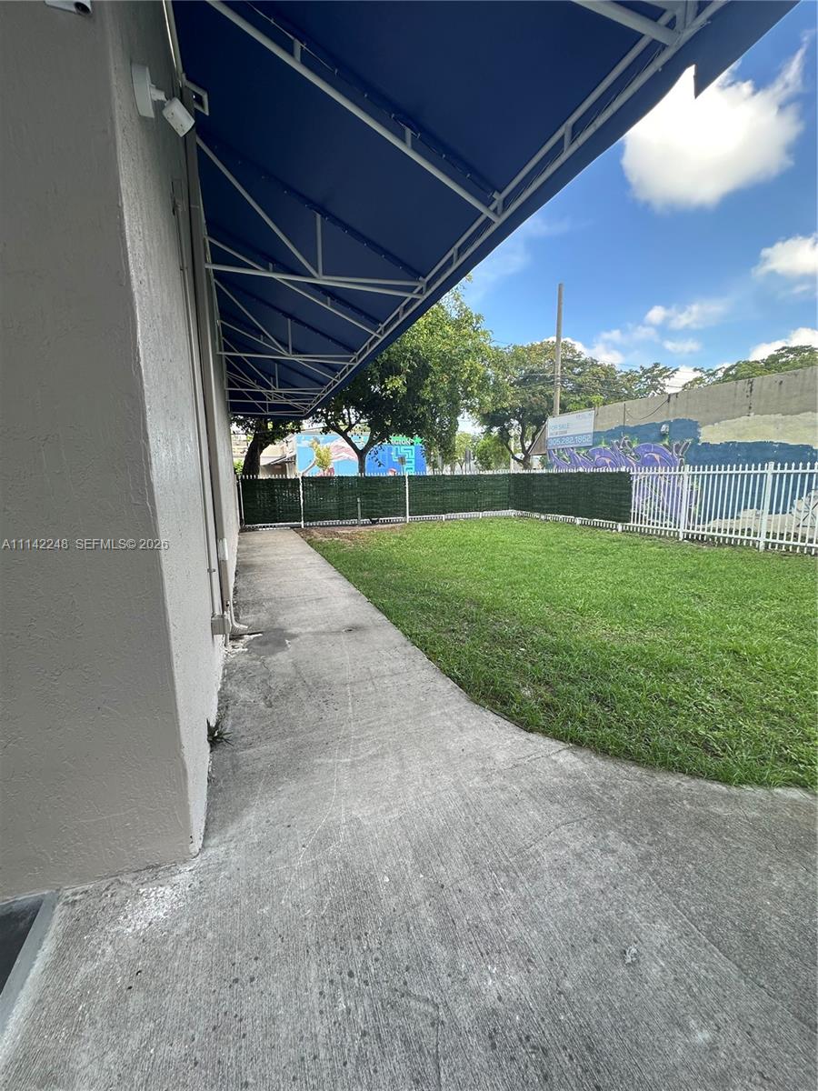 1525-27 Nw 3rd Avenue Property Photo 14