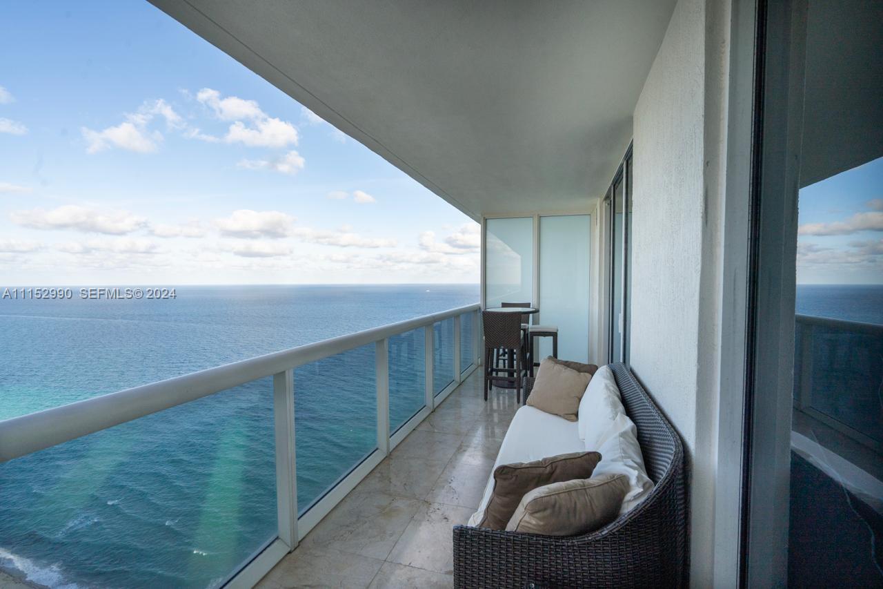 1830 Ocean Drive 4710 Property Photo 12