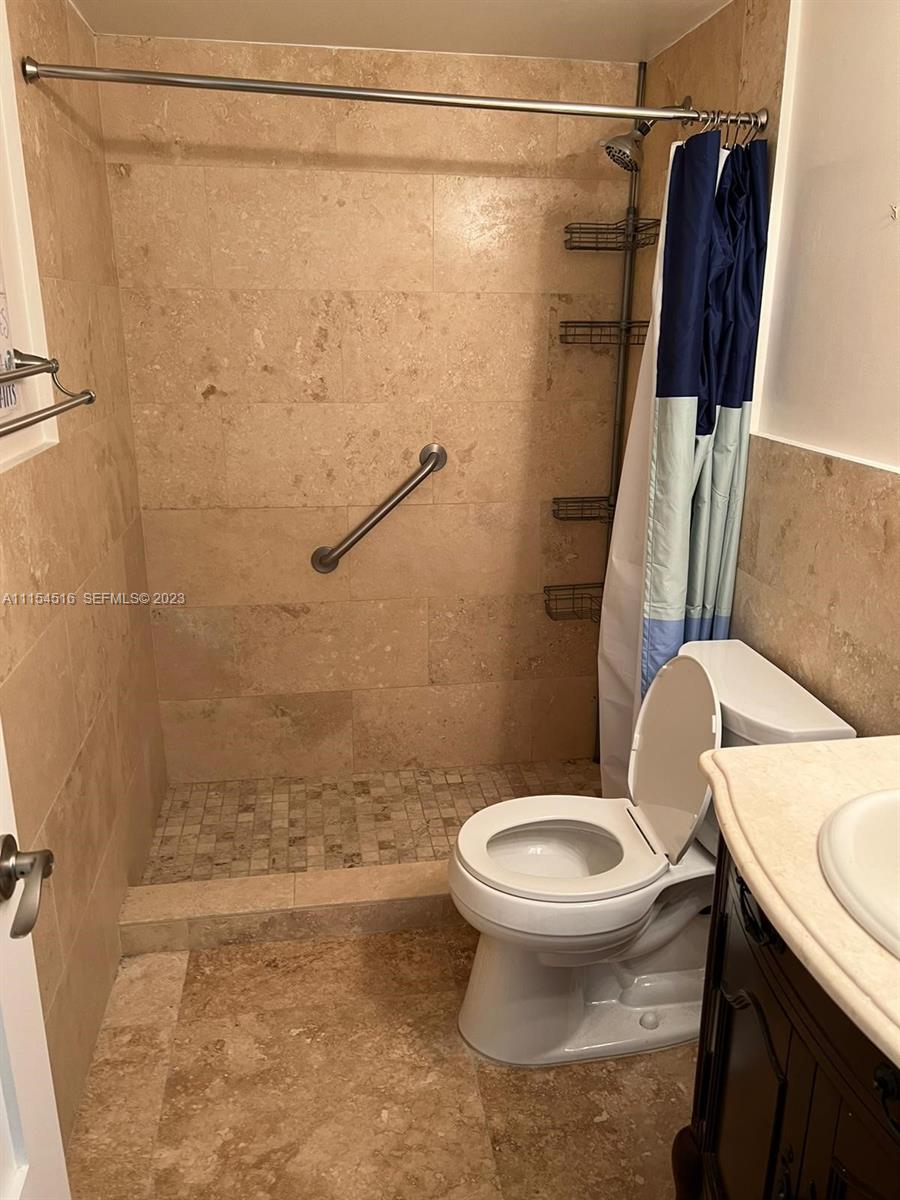 3725 S Ocean Drive 301 Property Photo 5