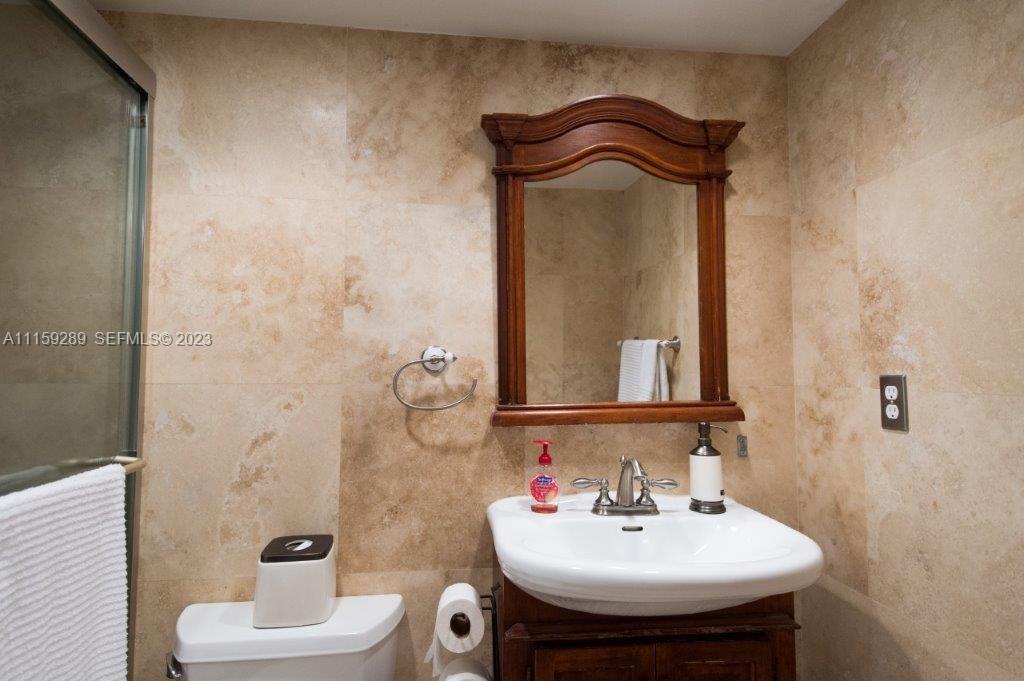3901 S Ocean Drive 1h Property Photo 12