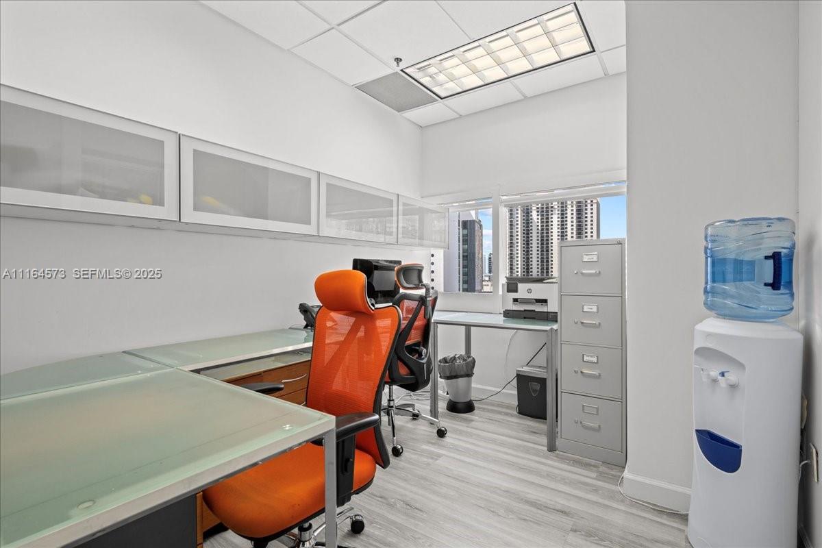 848 Brickell Avenue Property Photo 7