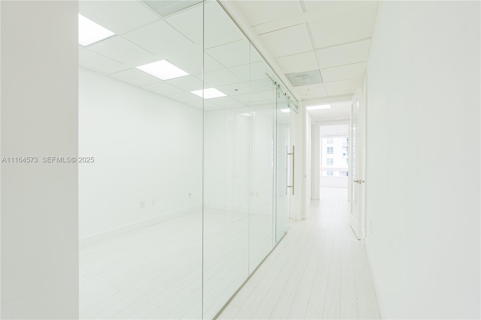 848 Brickell Avenue Property Photo 10