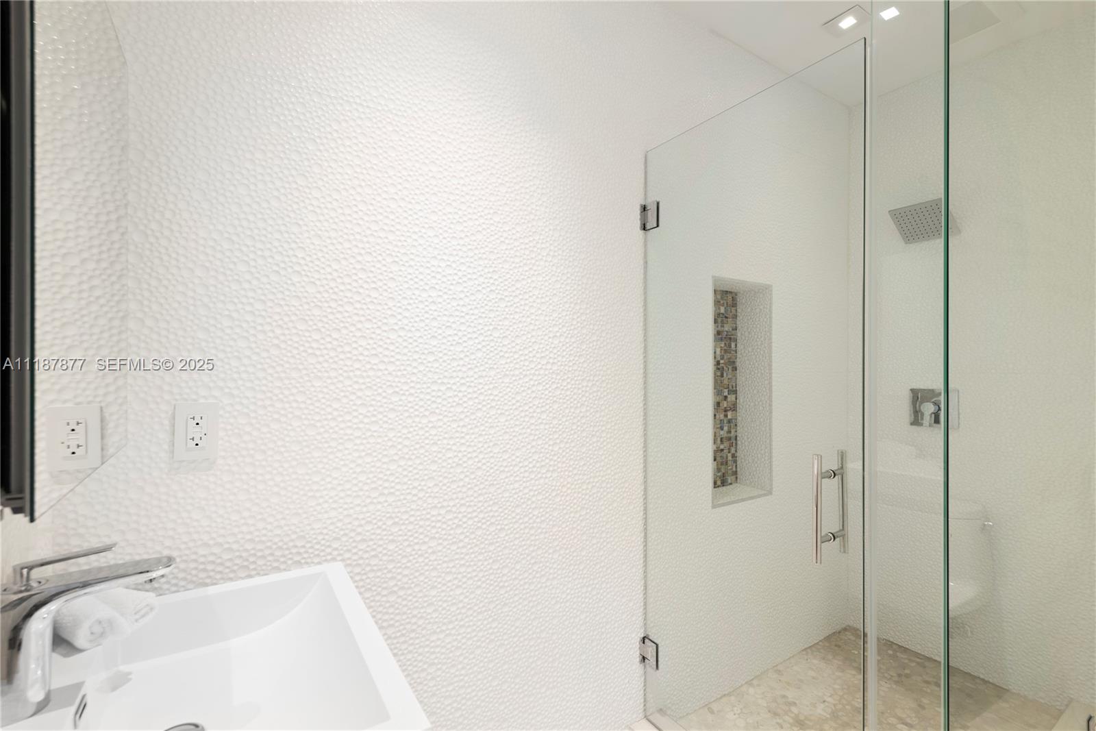 1025 Diplomat Parkway Property Photo 62