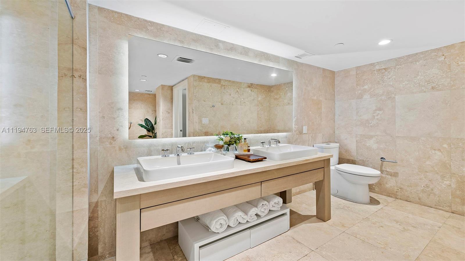 A11194763 Property Photo 6
