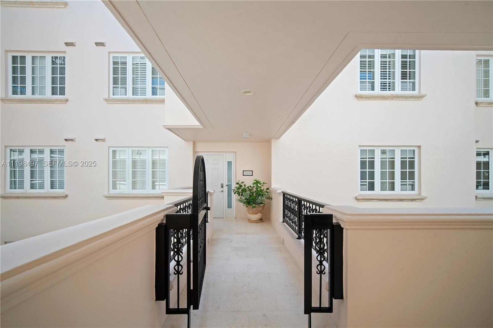 19234 Fisher Island Drive 19234 Property Photo 3