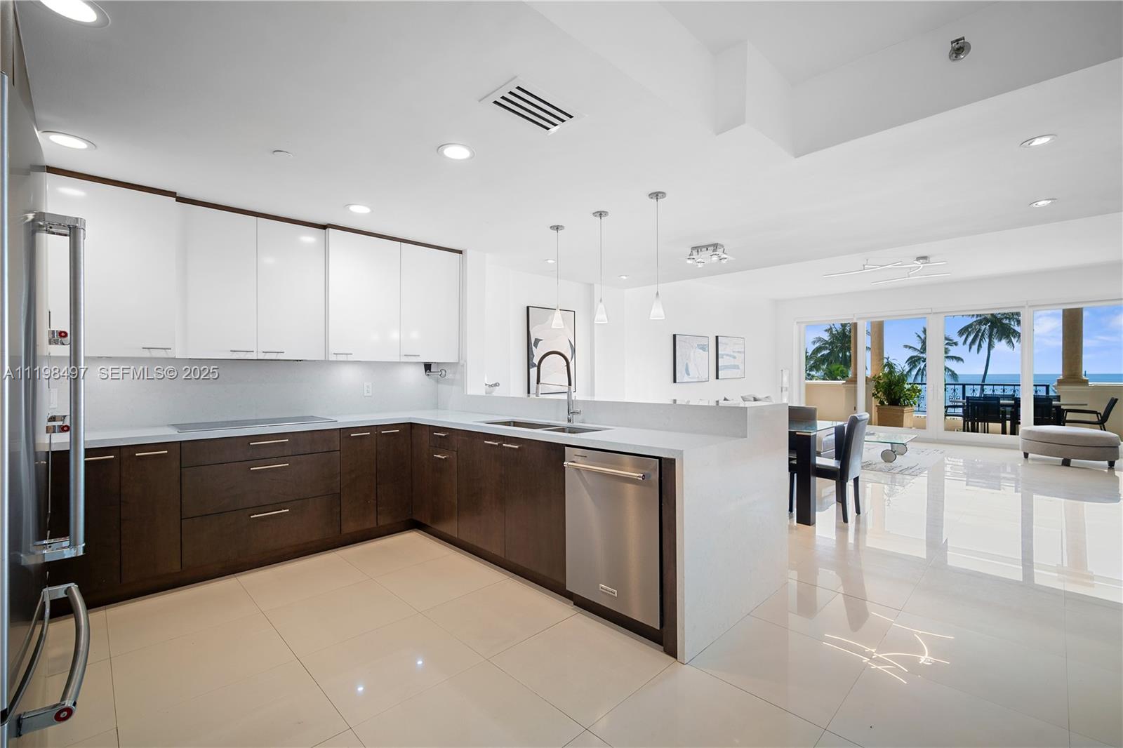 19234 Fisher Island Drive 19234 Property Photo 5