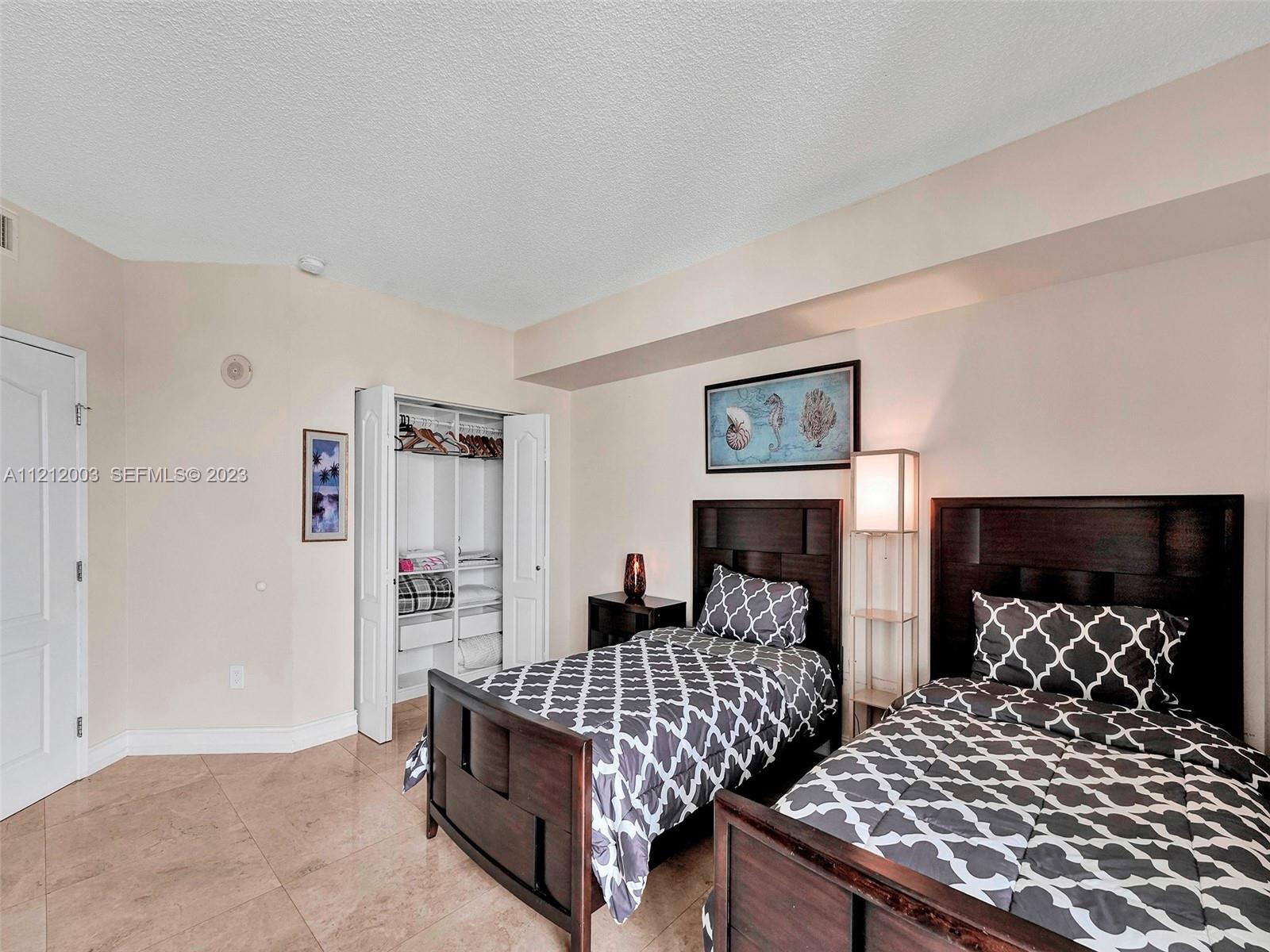 17555 Atlantic Boulevard 806 Property Photo 24