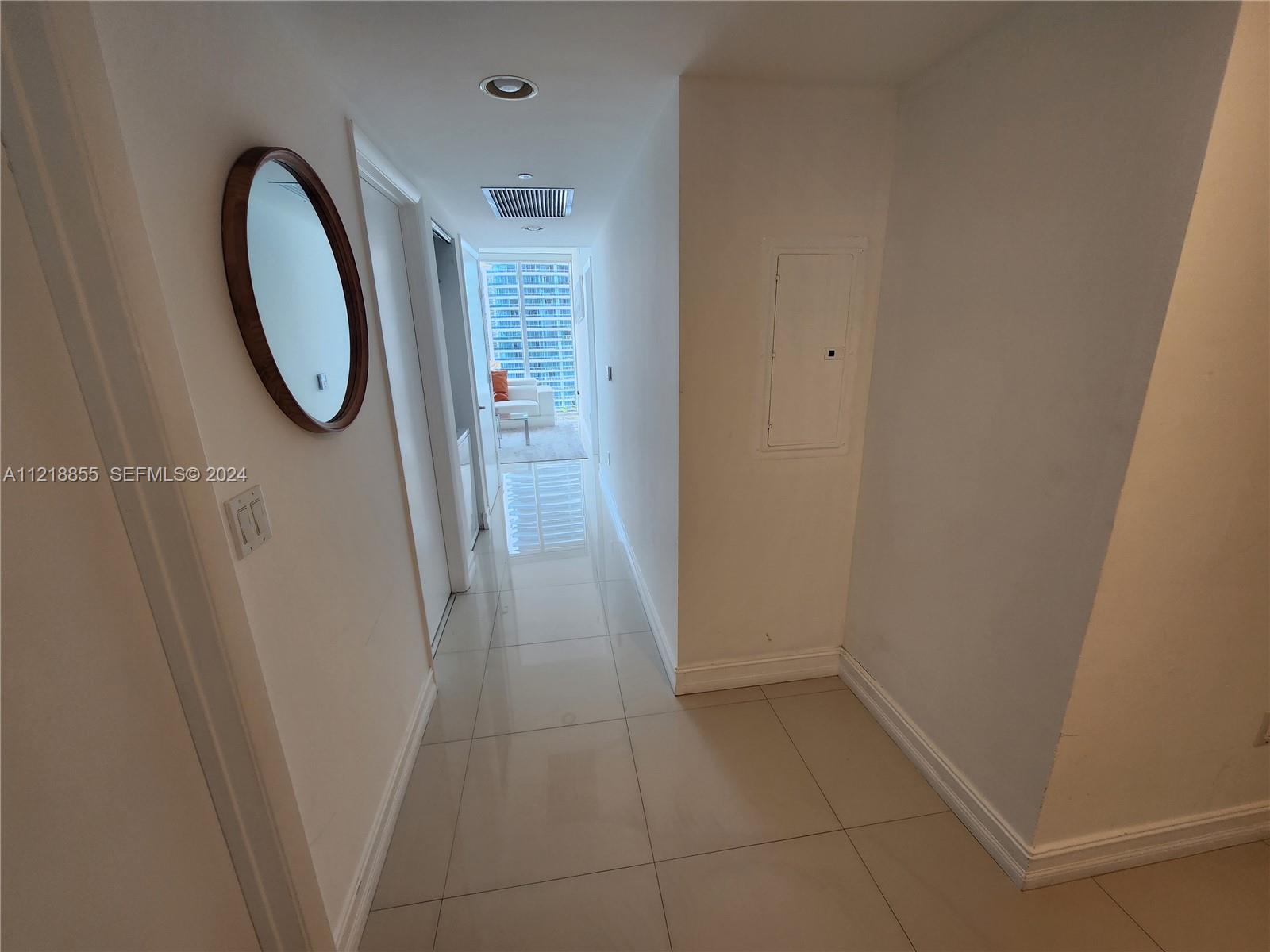 485 Brickell Avenue 2504 Property Photo 5