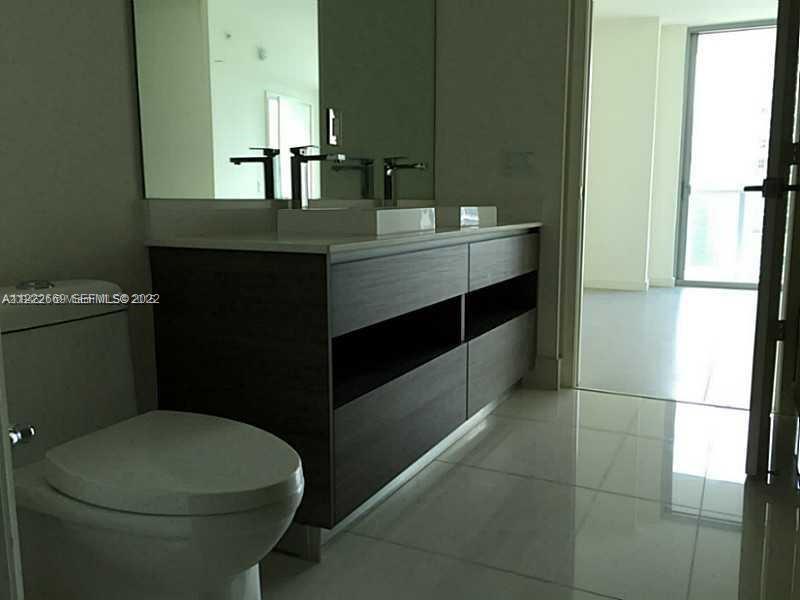 1100 S Miami Avenue 2903 Property Photo 5