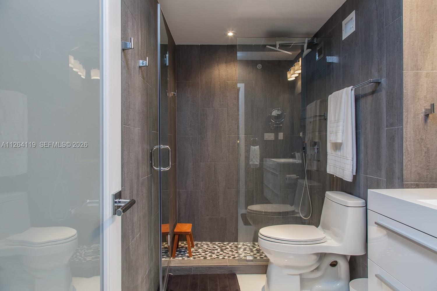 100 Lincoln Road 943 Property Photo 18