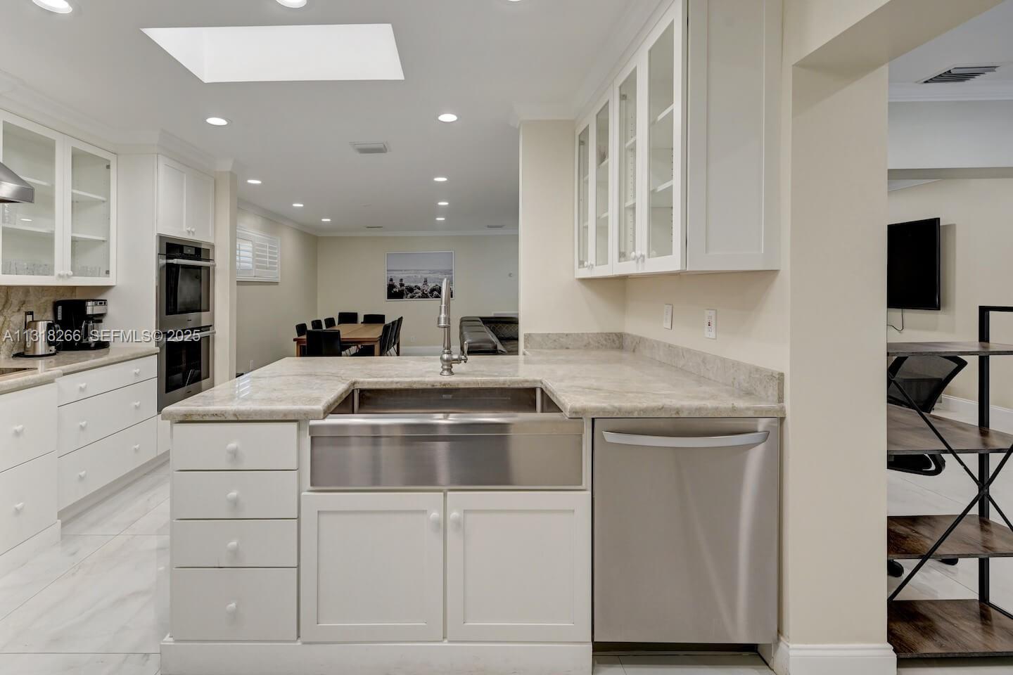 1311 Rodman Street Property Photo 24