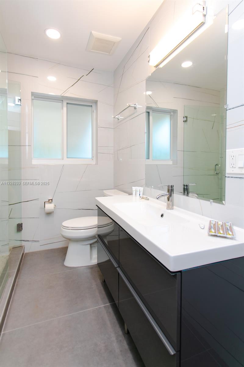 809 S 17th Avenue Property Photo 41