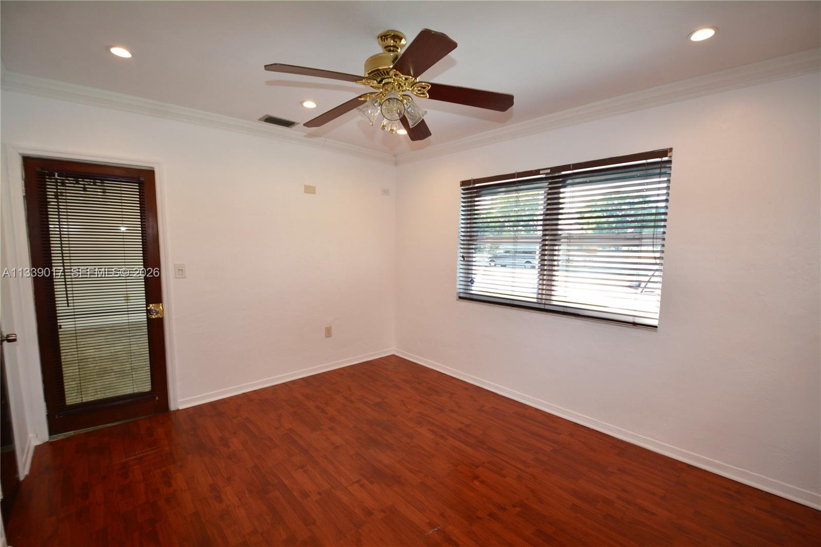 16921 Ne 6th Avenue Property Photo 15