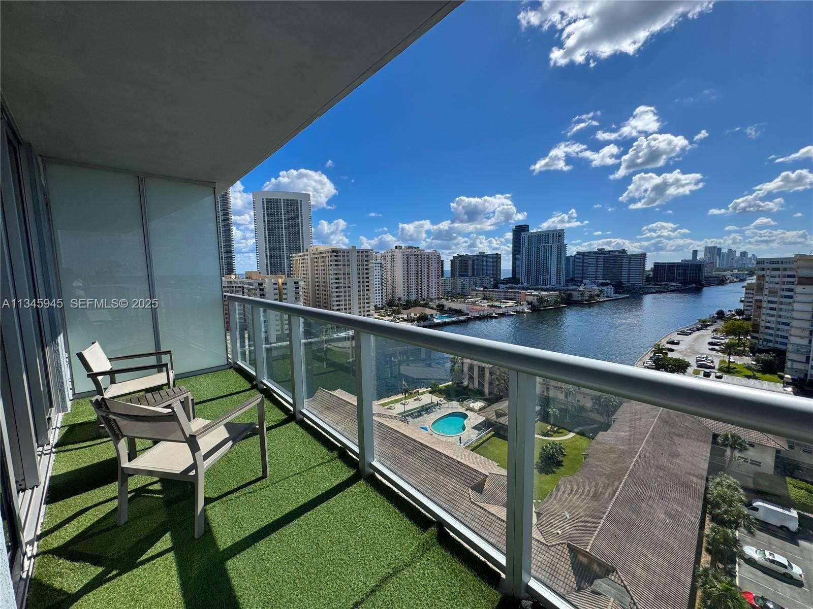2602 E Hallandale Beach Boulevard R1409 Property Photo 10