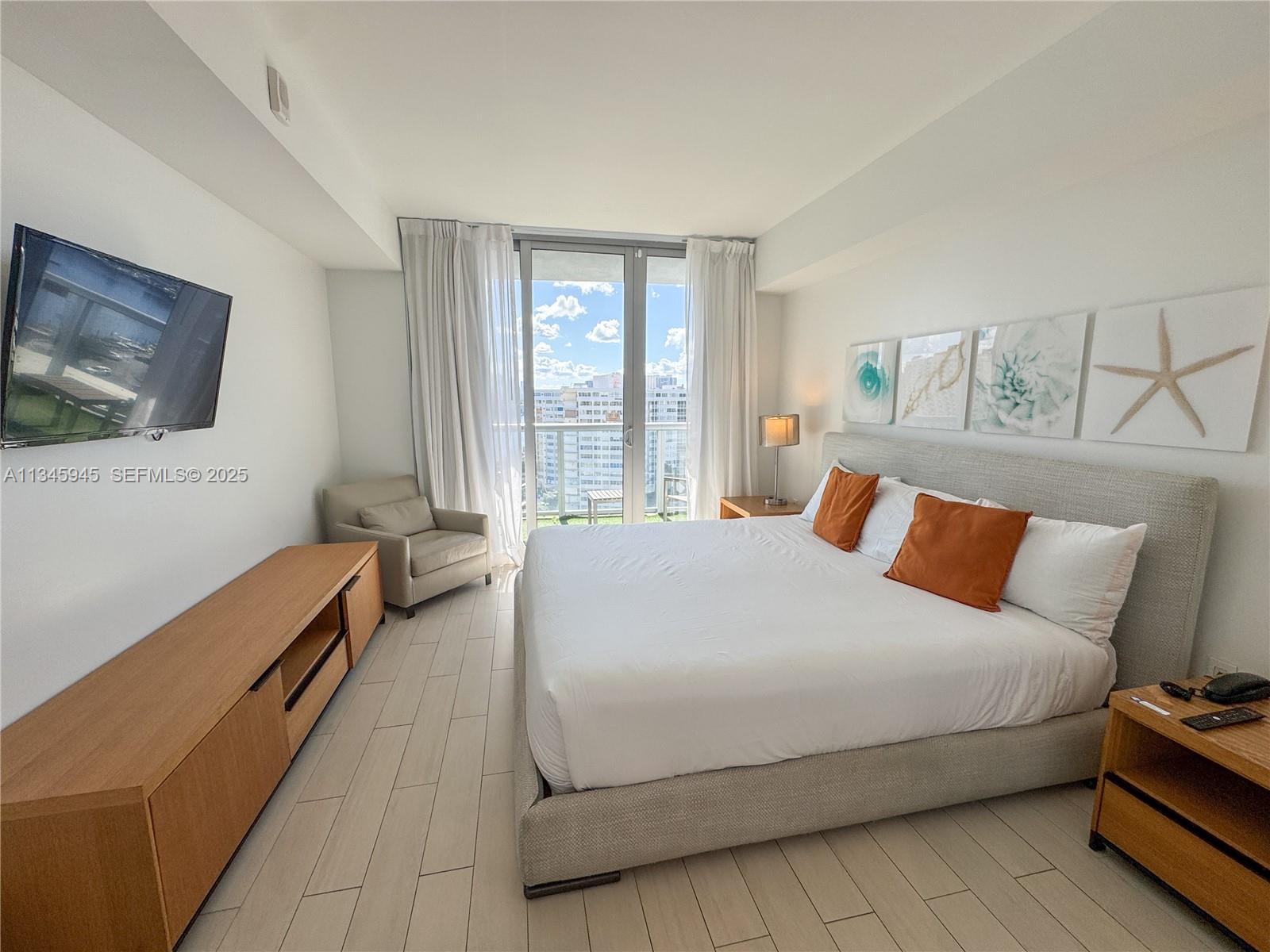 2602 E Hallandale Beach Boulevard R1409 Property Photo 11