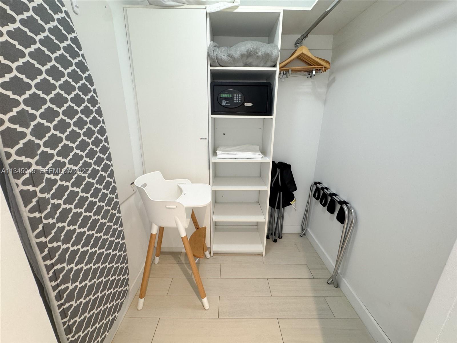 2602 E Hallandale Beach Boulevard R1409 Property Photo 15