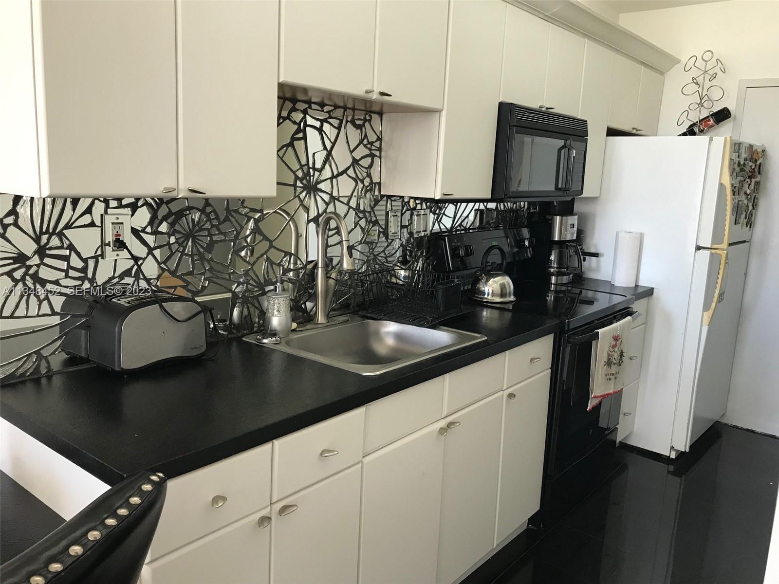 100 Lincoln Road 1007 Property Photo 12
