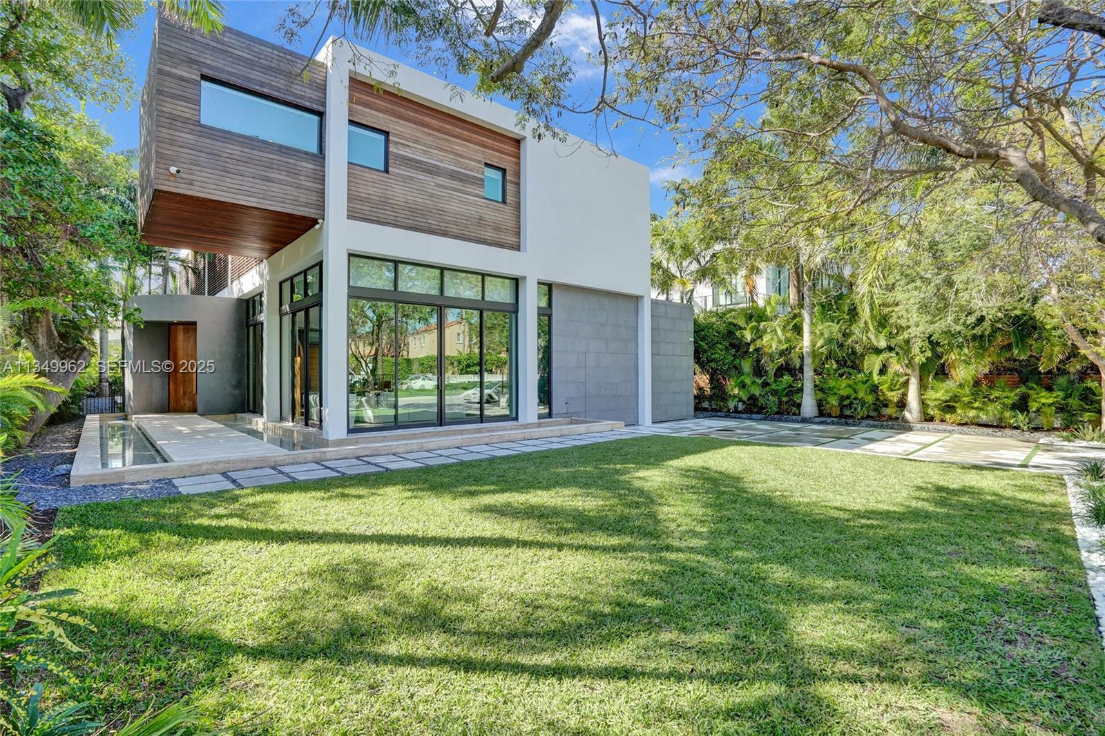 A11349962 Property Photo 1