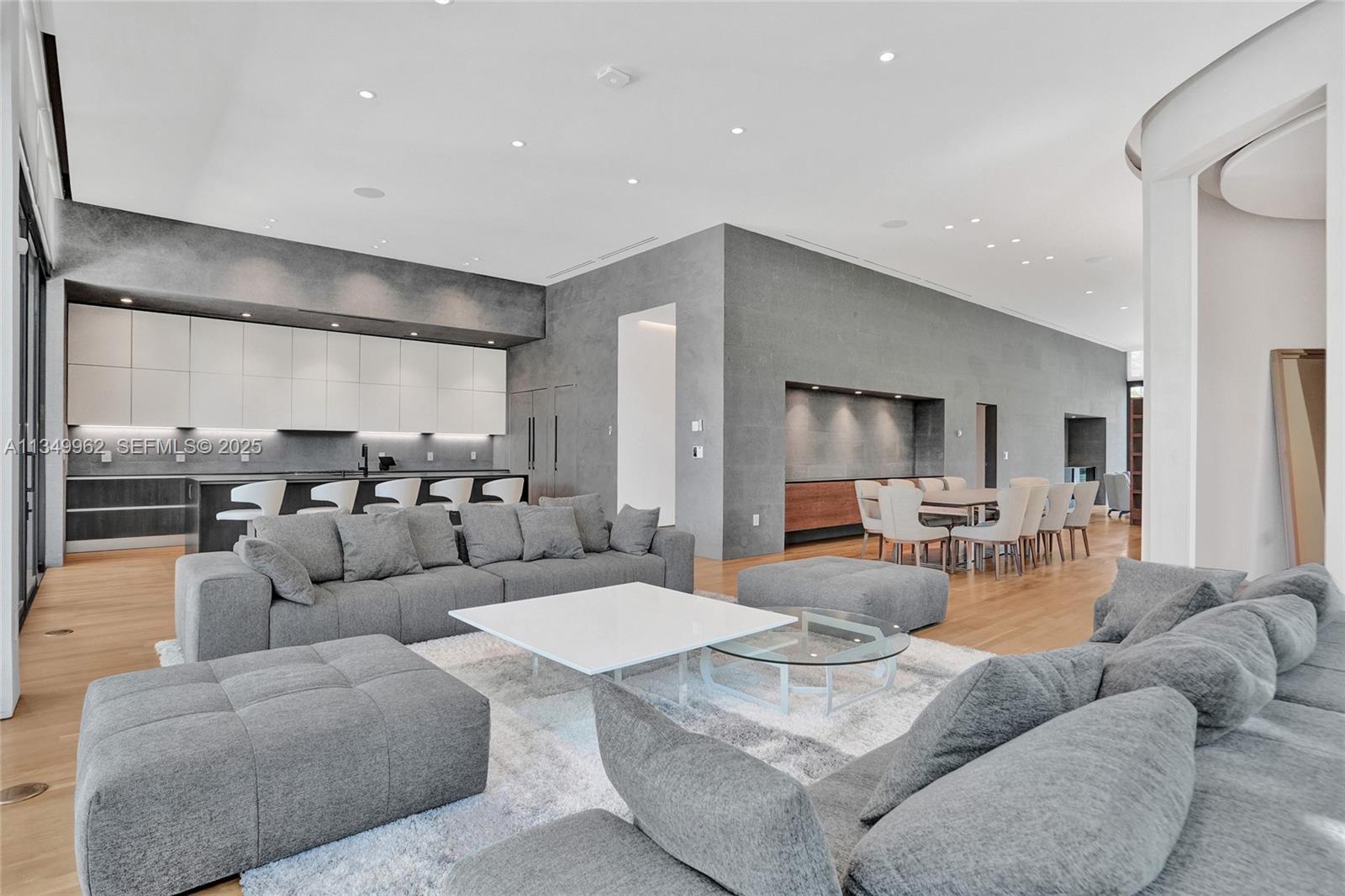 A11349962 Property Photo 47
