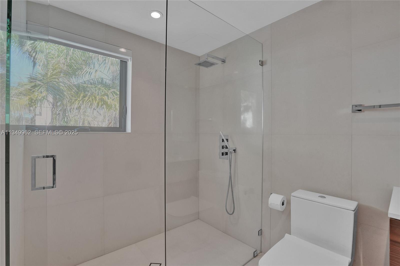 A11349962 Property Photo 63