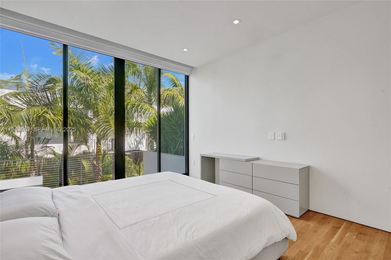A11349962 Property Photo 77