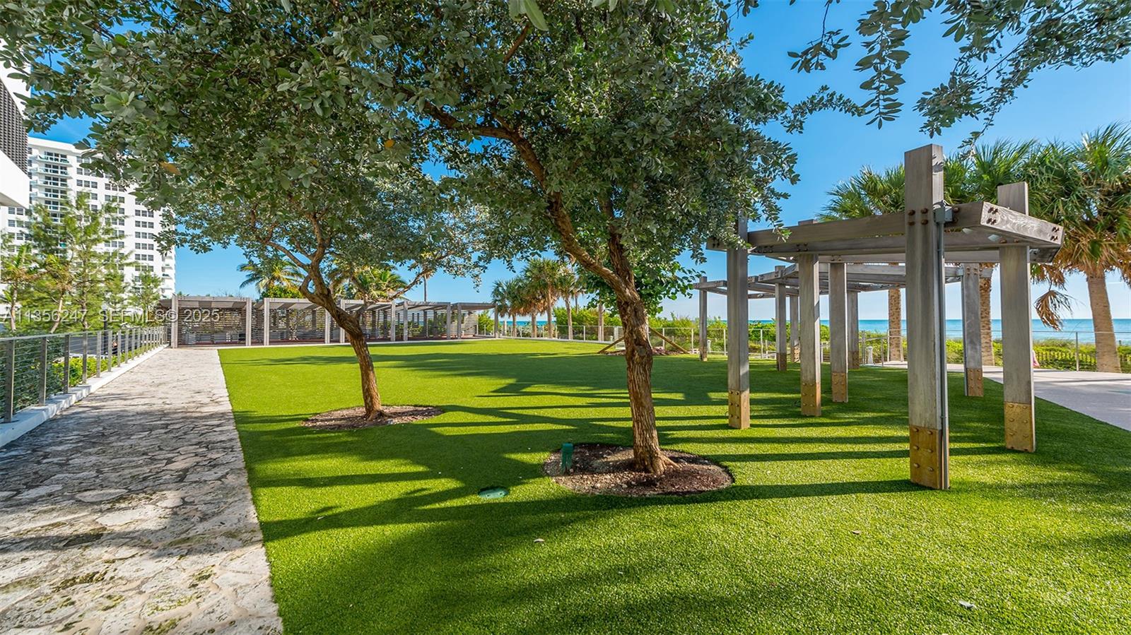 A11356247 Property Photo 28