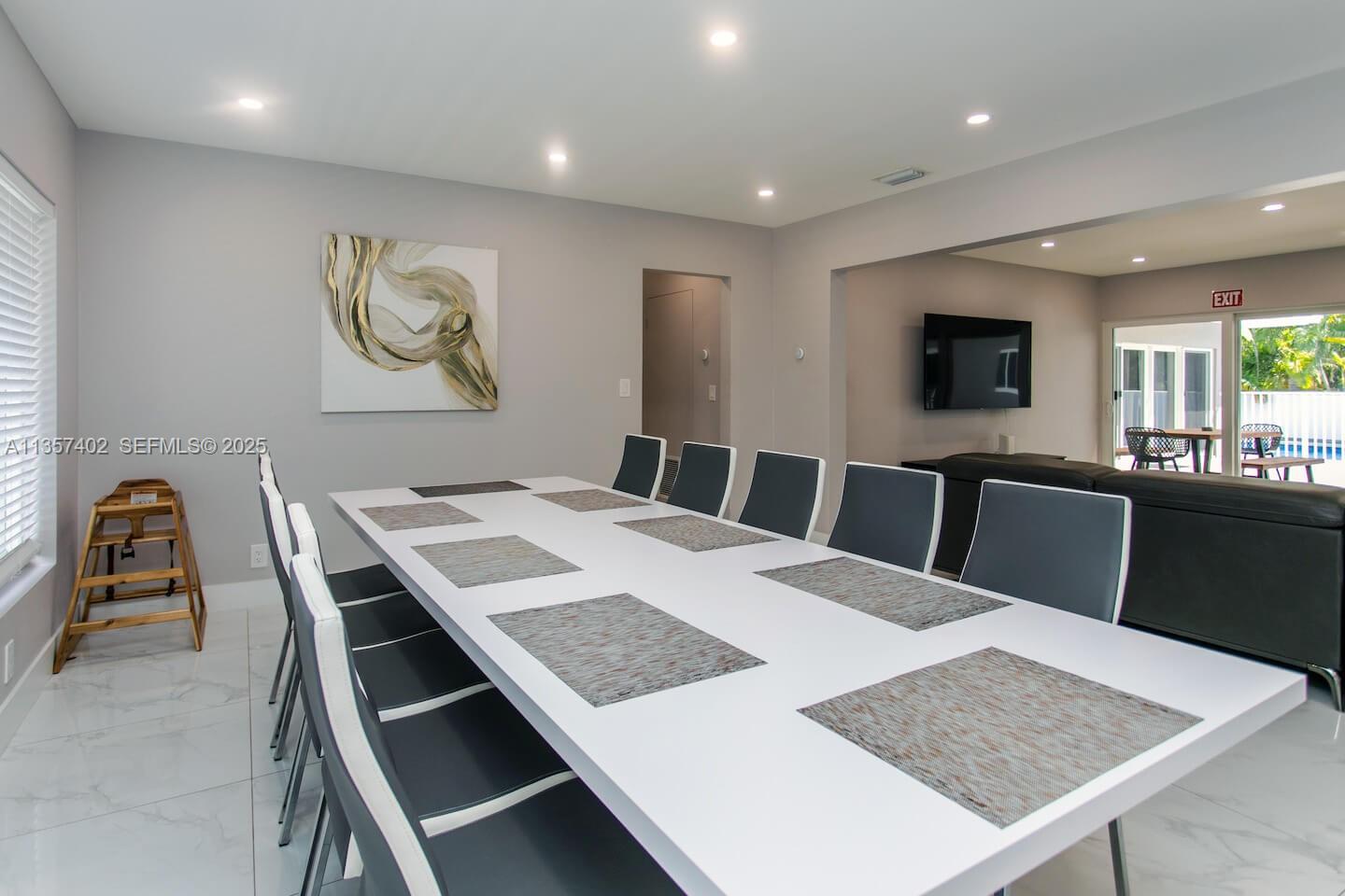 1218 Hollywood Boulevard Property Photo 19