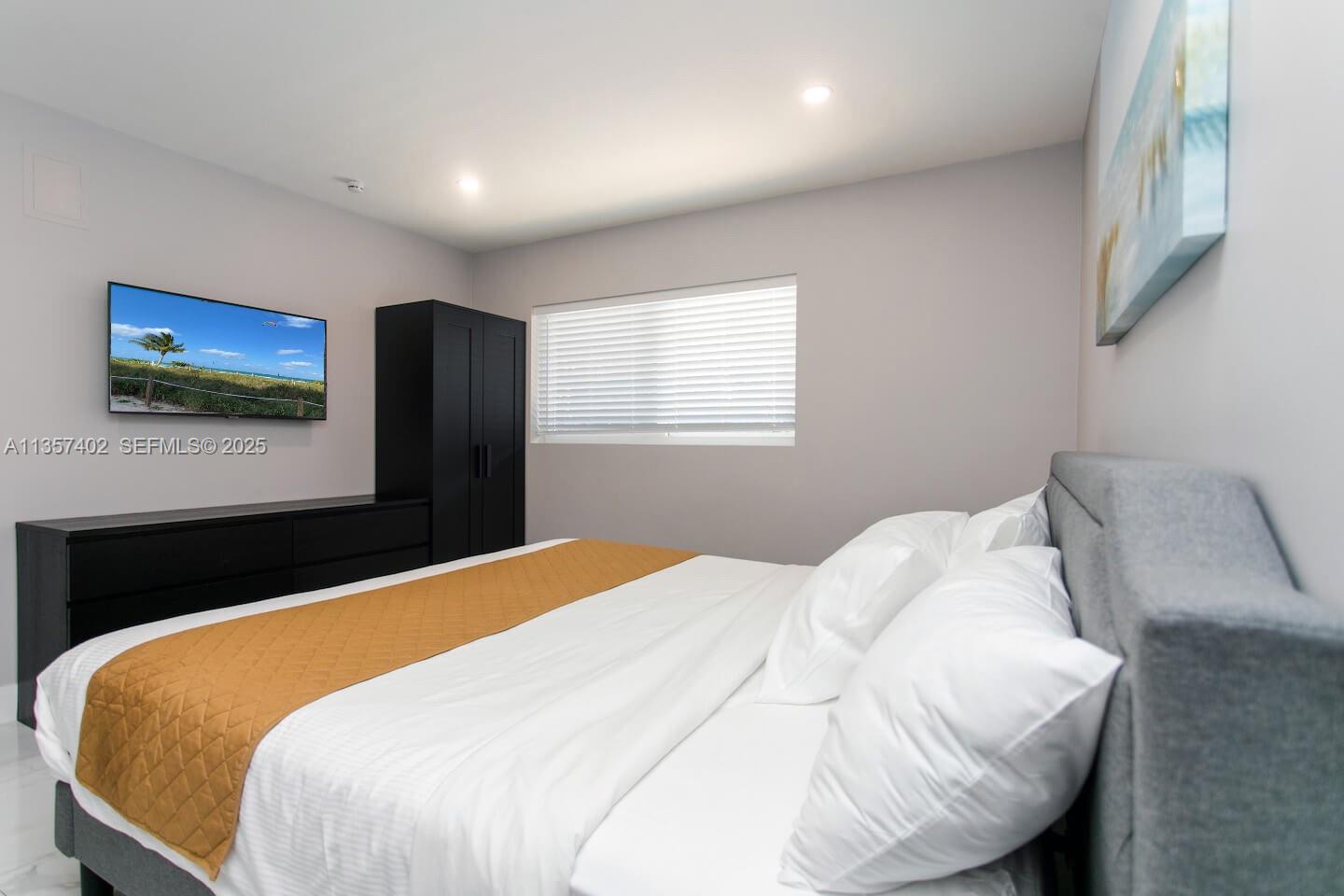 1218 Hollywood Boulevard Property Photo 26