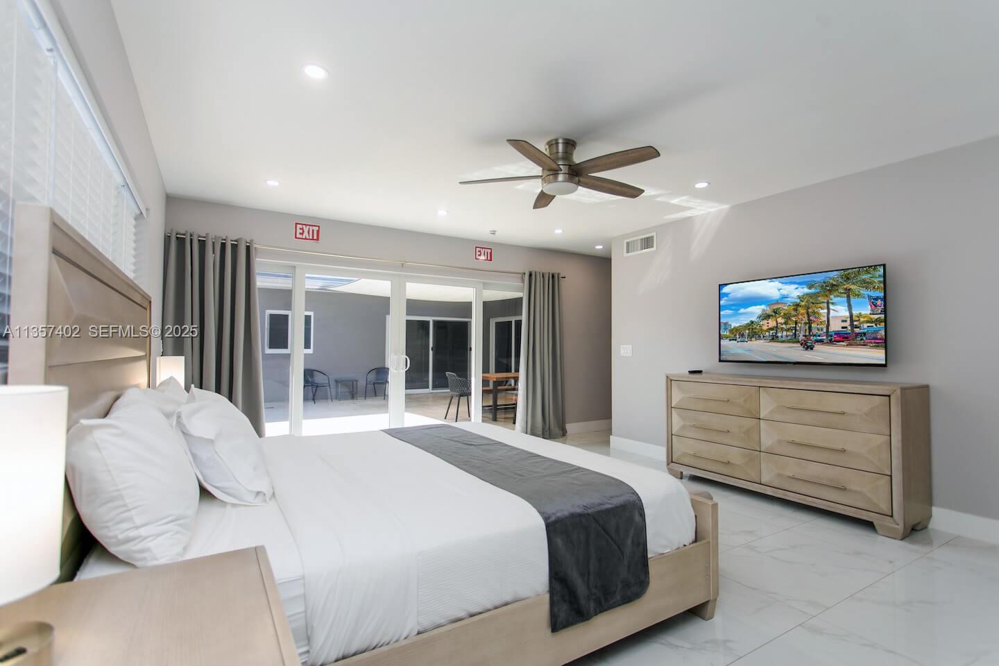 1218 Hollywood Boulevard Property Photo 33