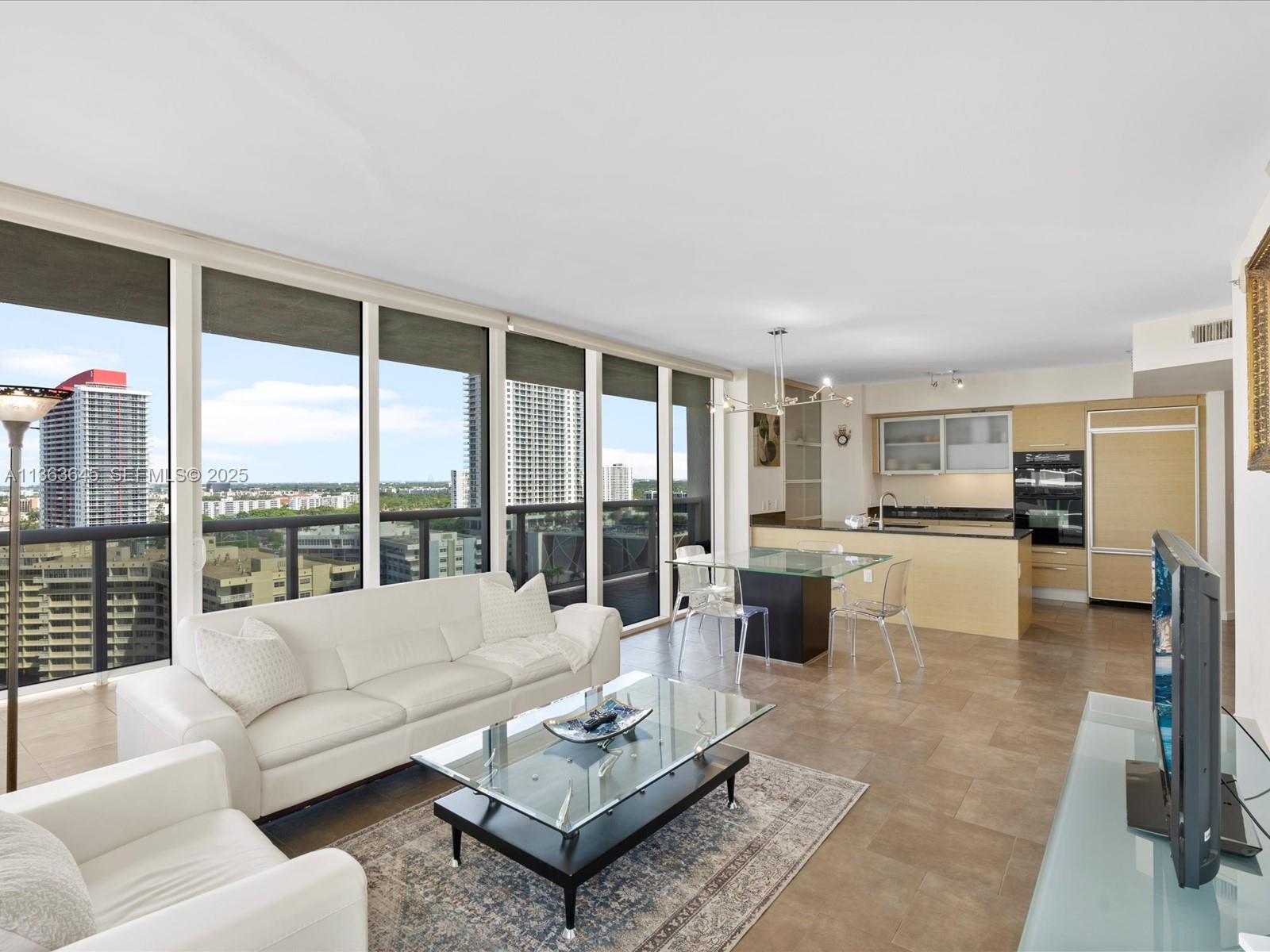 1830 S Ocean Drive 1806 Short Term Property Photo 8