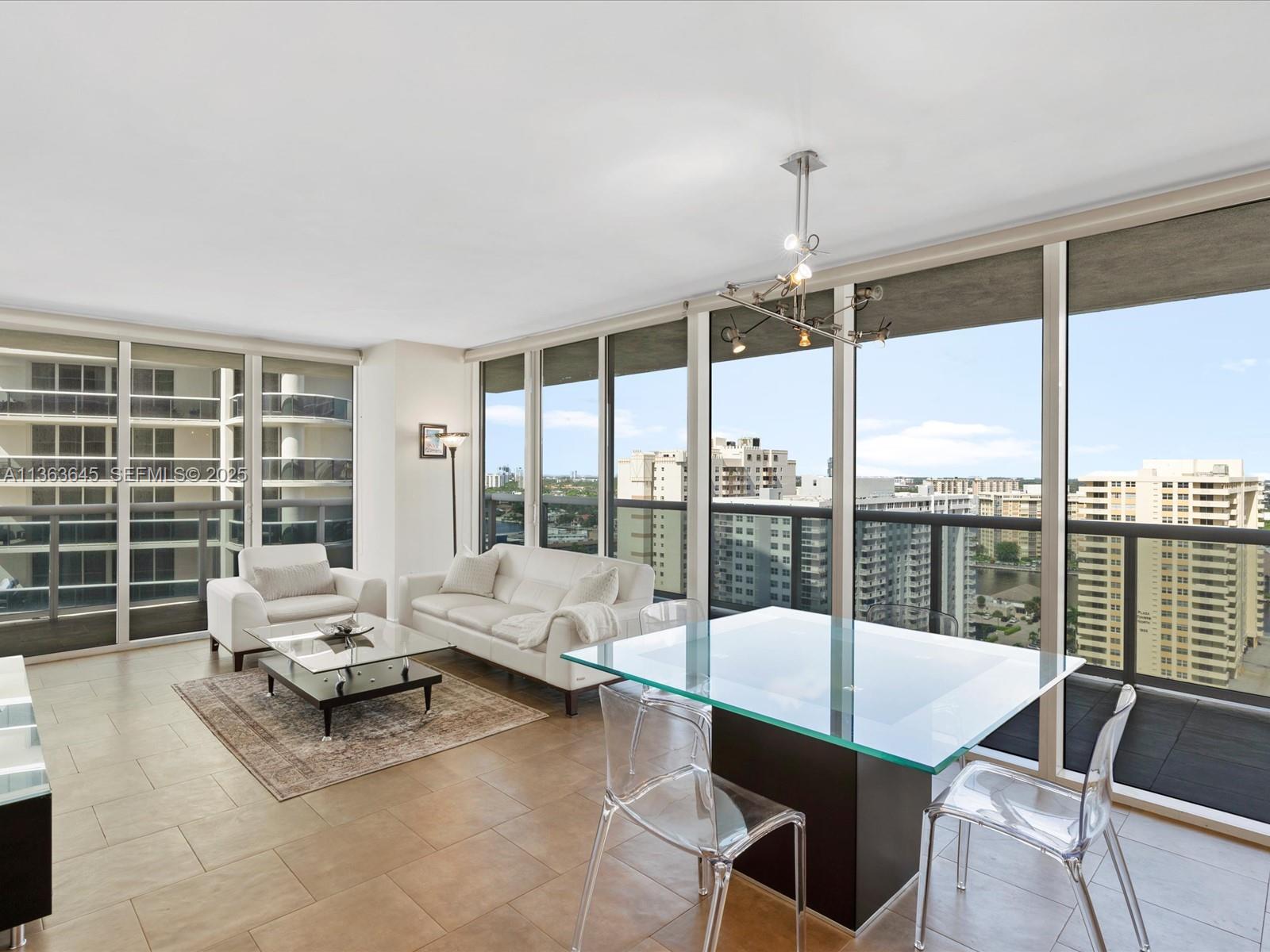 1830 S Ocean Drive 1806 Short Term Property Photo 10