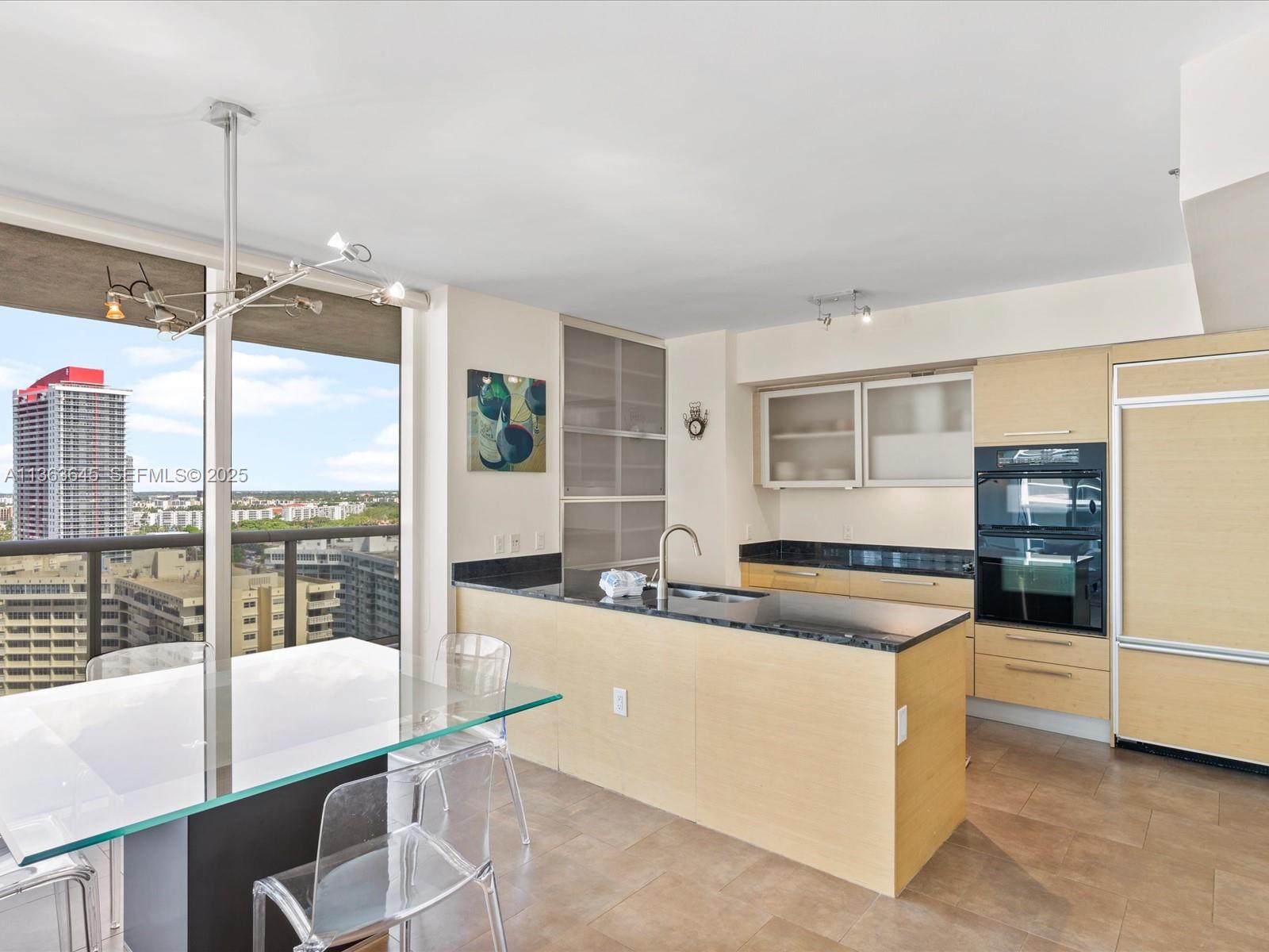1830 S Ocean Drive 1806 Short Term Property Photo 13