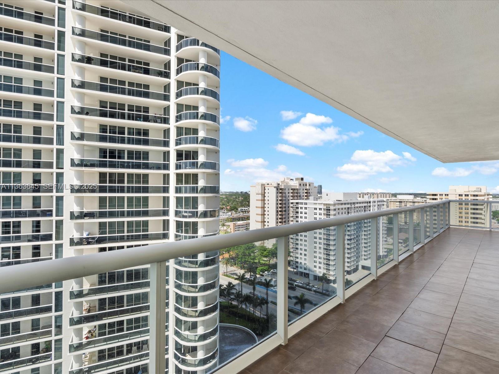 1830 S Ocean Drive 1806 Short Term Property Photo 33