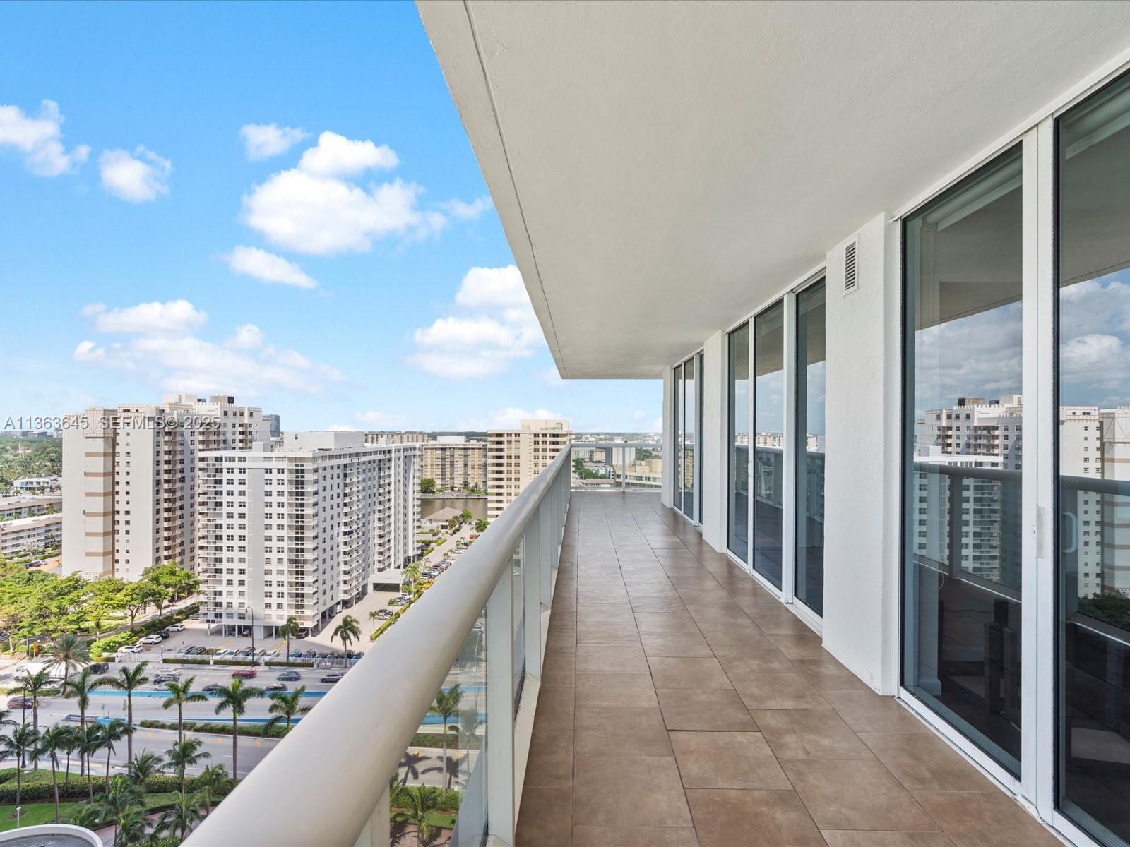 1830 S Ocean Drive 1806 Short Term Property Photo 34