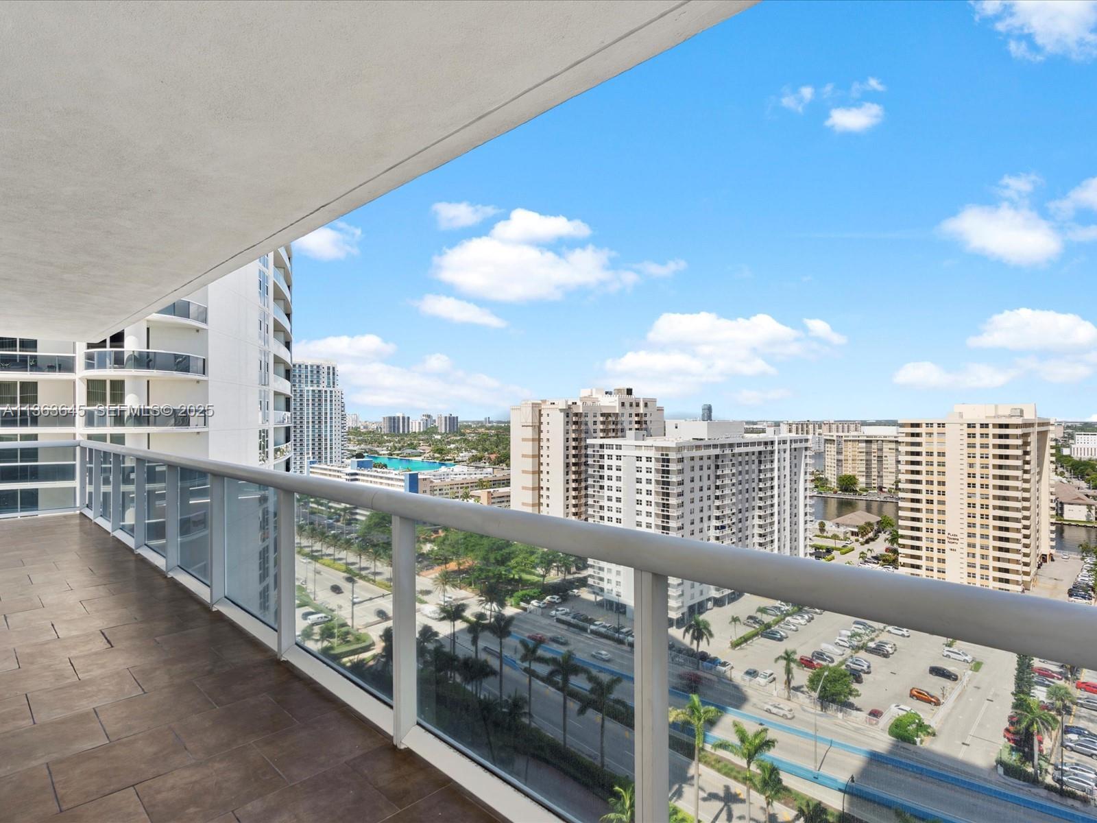 1830 S Ocean Drive 1806 Short Term Property Photo 35