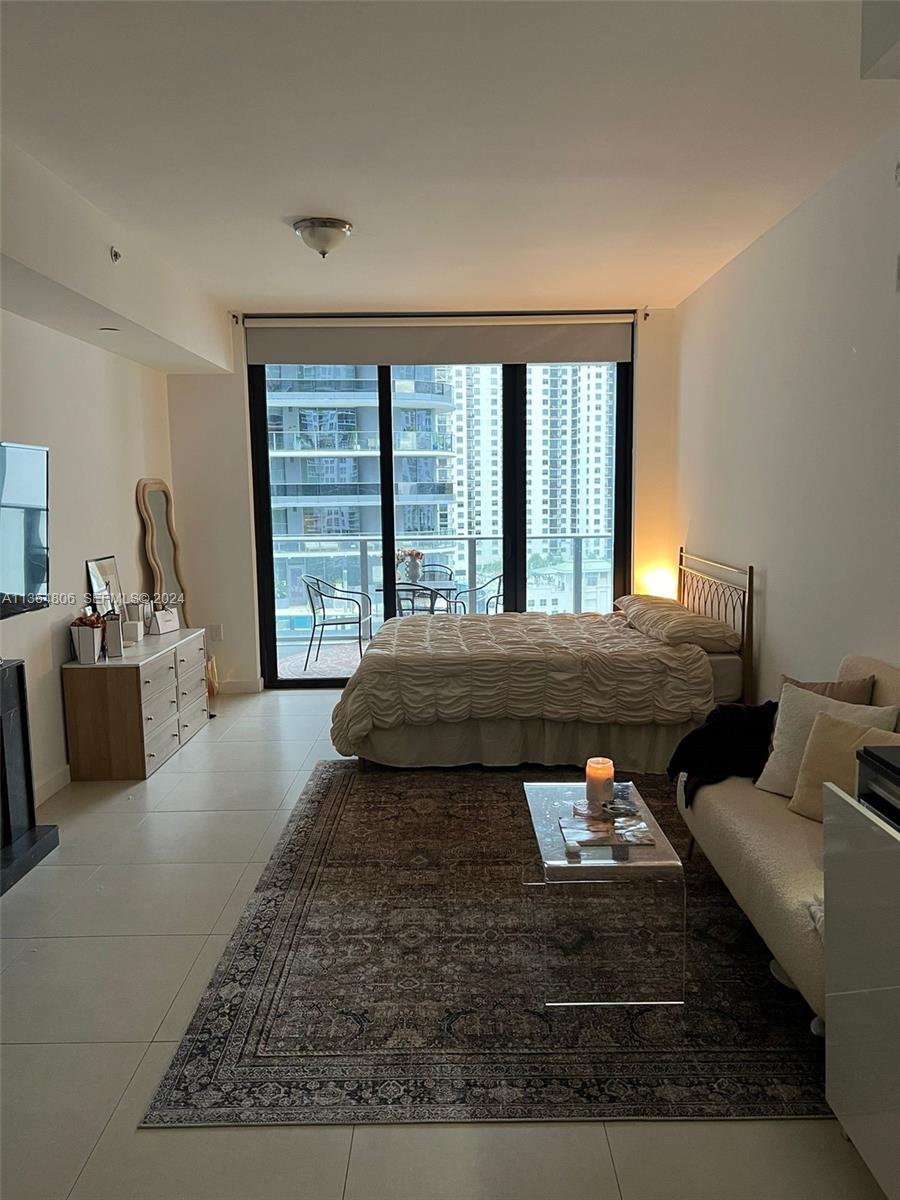 1010 Brickell Avenue 2010 Property Photo 8