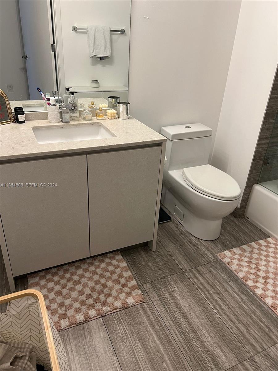 1010 Brickell Avenue 2010 Property Photo 13